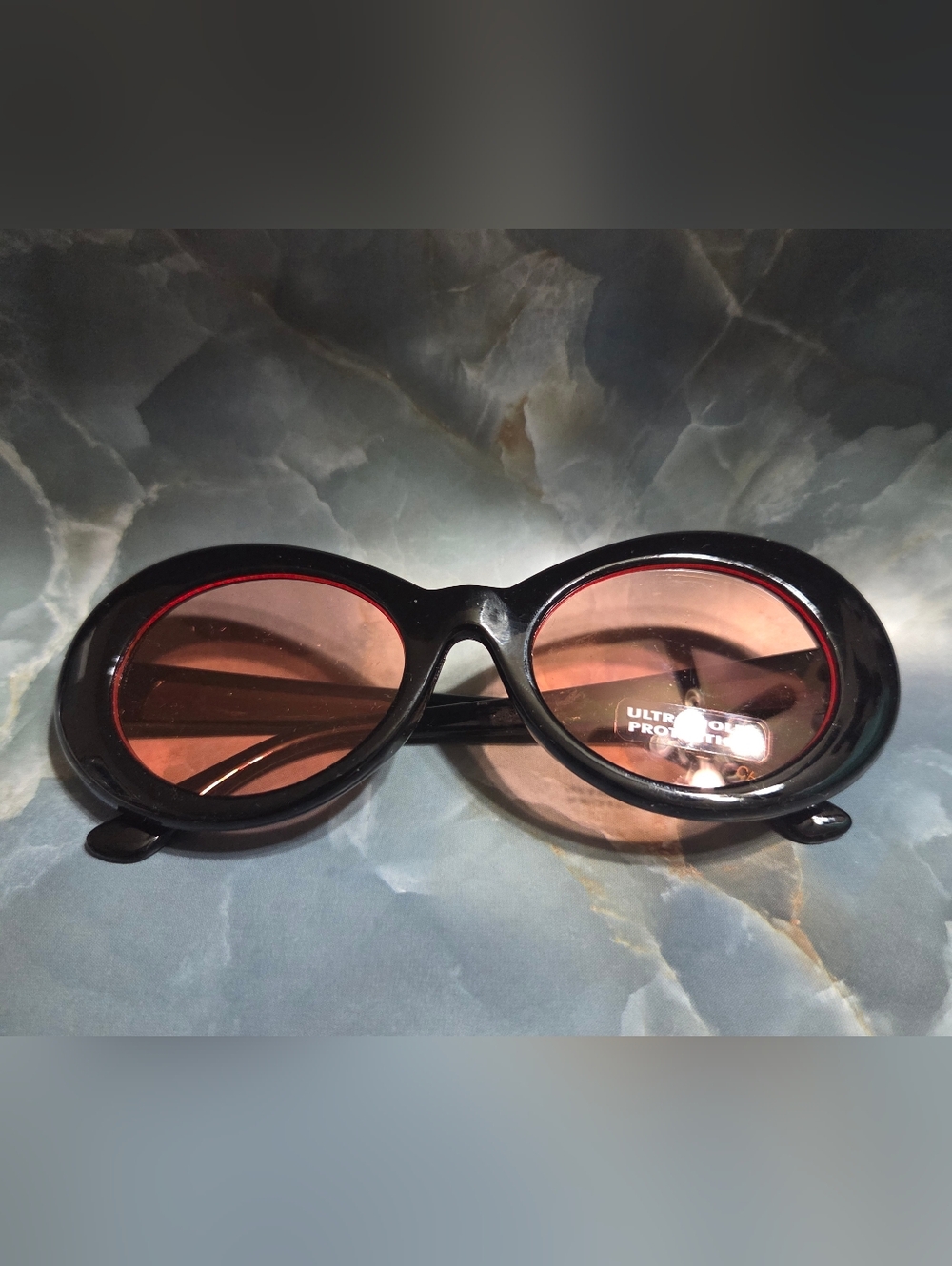 Black Frame Pink Lens Oval Sunglasses